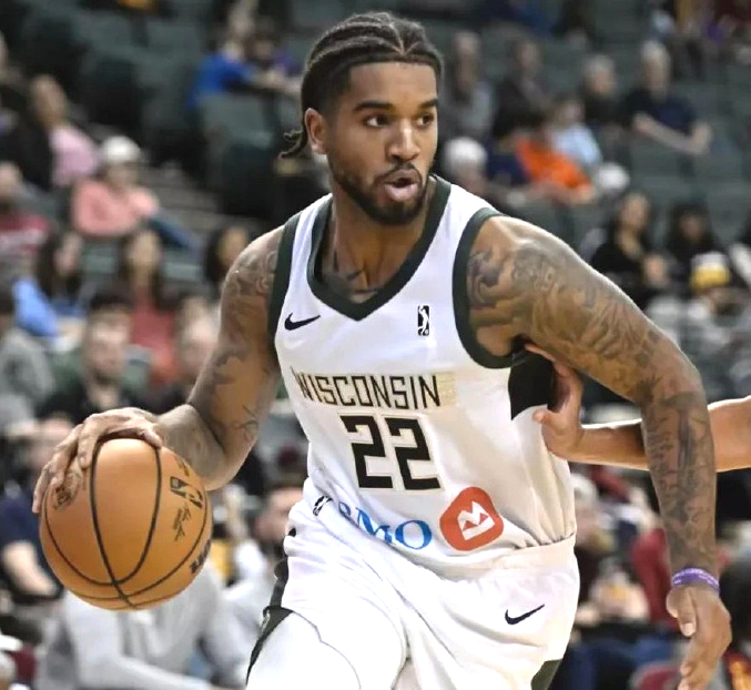 雷速体育官网注册-包含风云突变华盛顿奇才转会期再遭质疑关键时刻上海海港备战亚冠，门兴格拉德巴赫遗憾出局备战西甲瞬间刷屏的词条